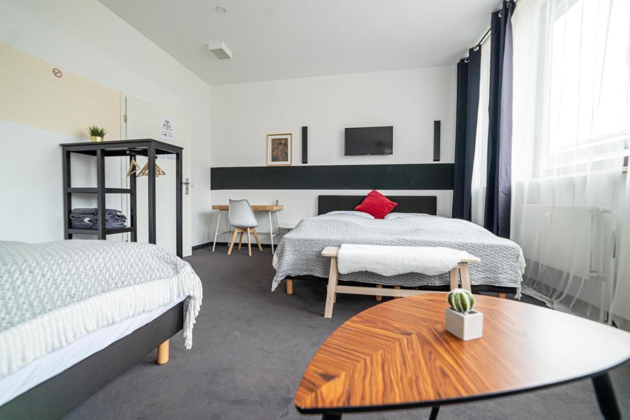Full House Hostel Nuernberg - Shared Bath & Kitchen Nuremberga Exterior foto