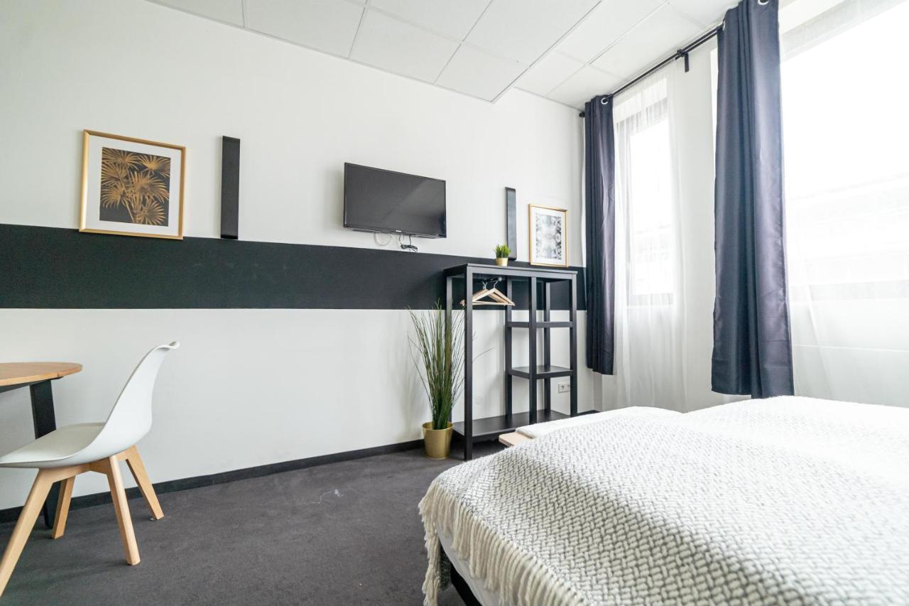 Full House Hostel Nuernberg - Shared Bath & Kitchen Nuremberga Exterior foto