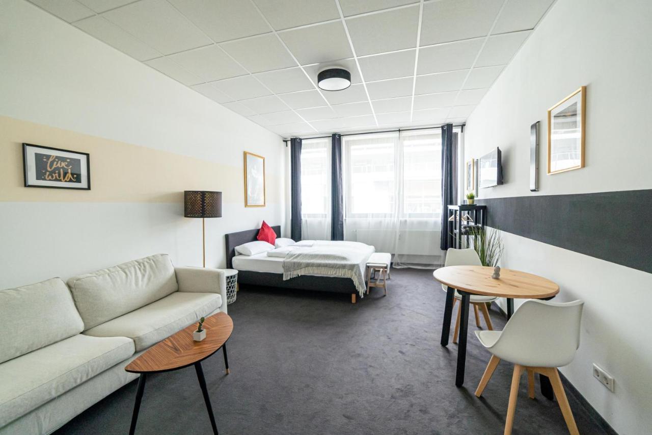 Full House Hostel Nuernberg - Shared Bath & Kitchen Nuremberga Exterior foto