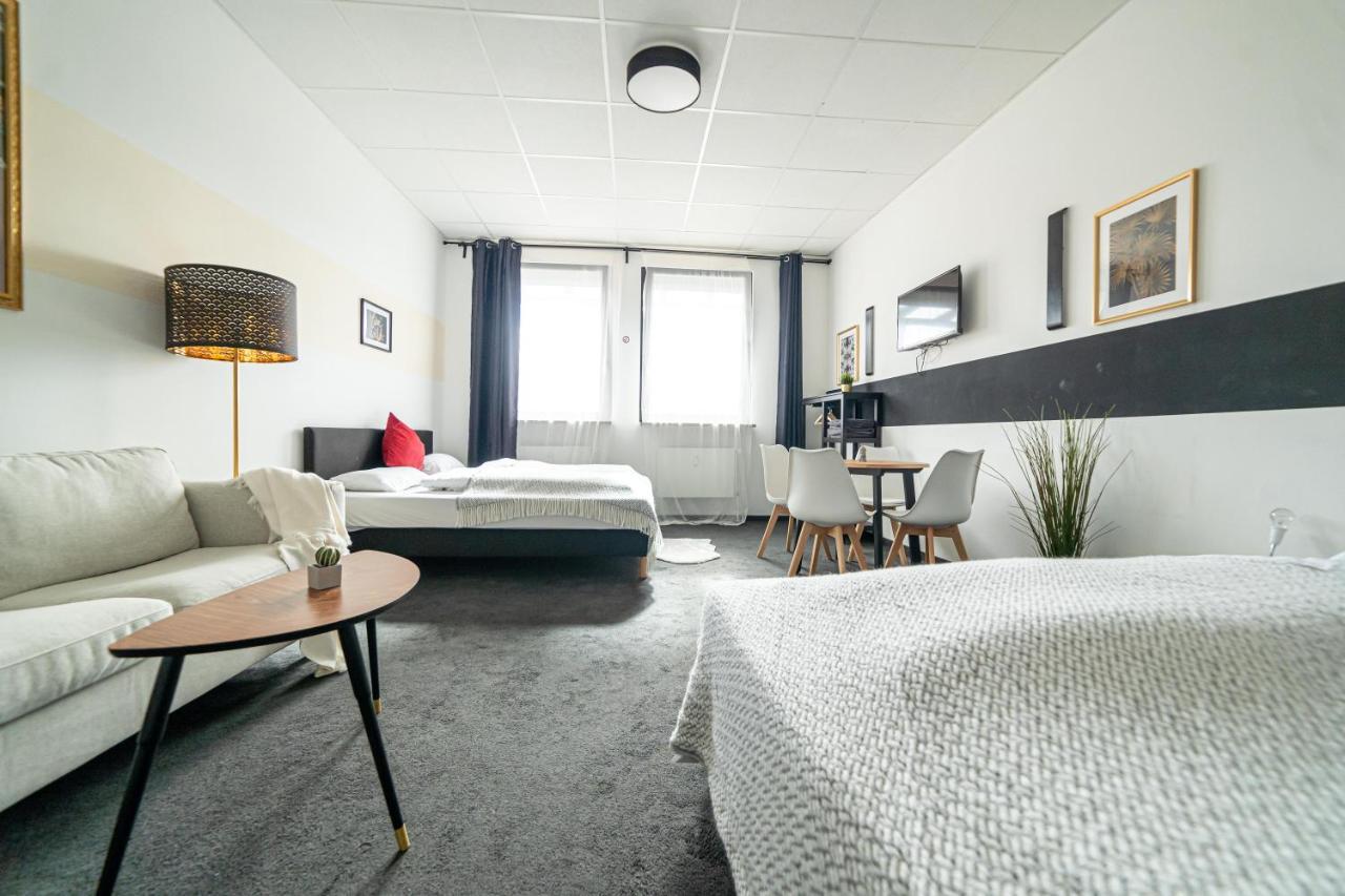 Full House Hostel Nuernberg - Shared Bath & Kitchen Nuremberga Exterior foto