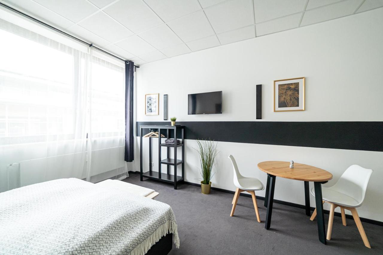 Full House Hostel Nuernberg - Shared Bath & Kitchen Nuremberga Exterior foto