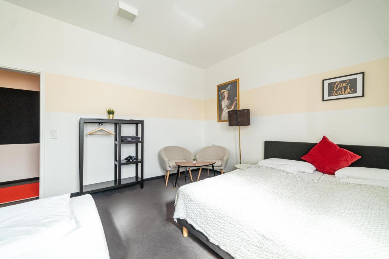 Full House Hostel Nuernberg - Shared Bath & Kitchen Nuremberga Exterior foto