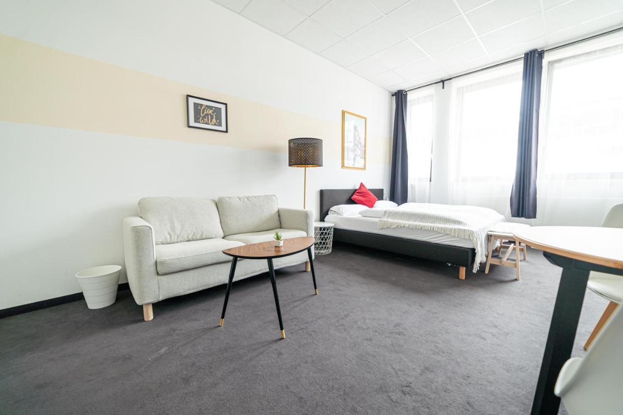 Full House Hostel Nuernberg - Shared Bath & Kitchen Nuremberga Exterior foto