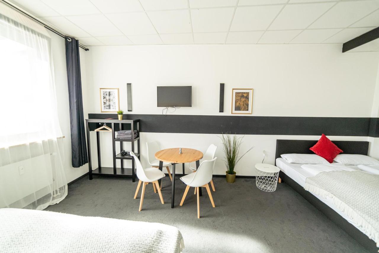 Full House Hostel Nuernberg - Shared Bath & Kitchen Nuremberga Exterior foto